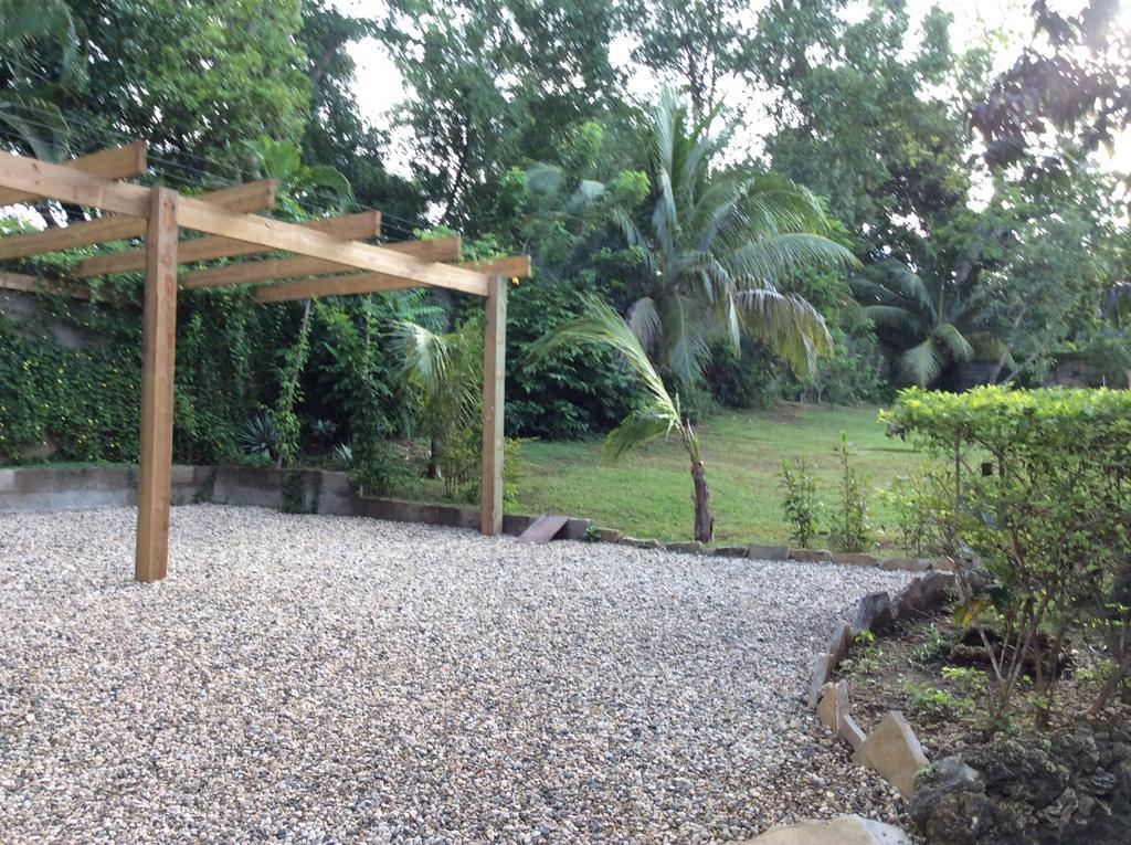 Casa Lilly Bed & Breakfast Cabarete Ngoại thất bức ảnh