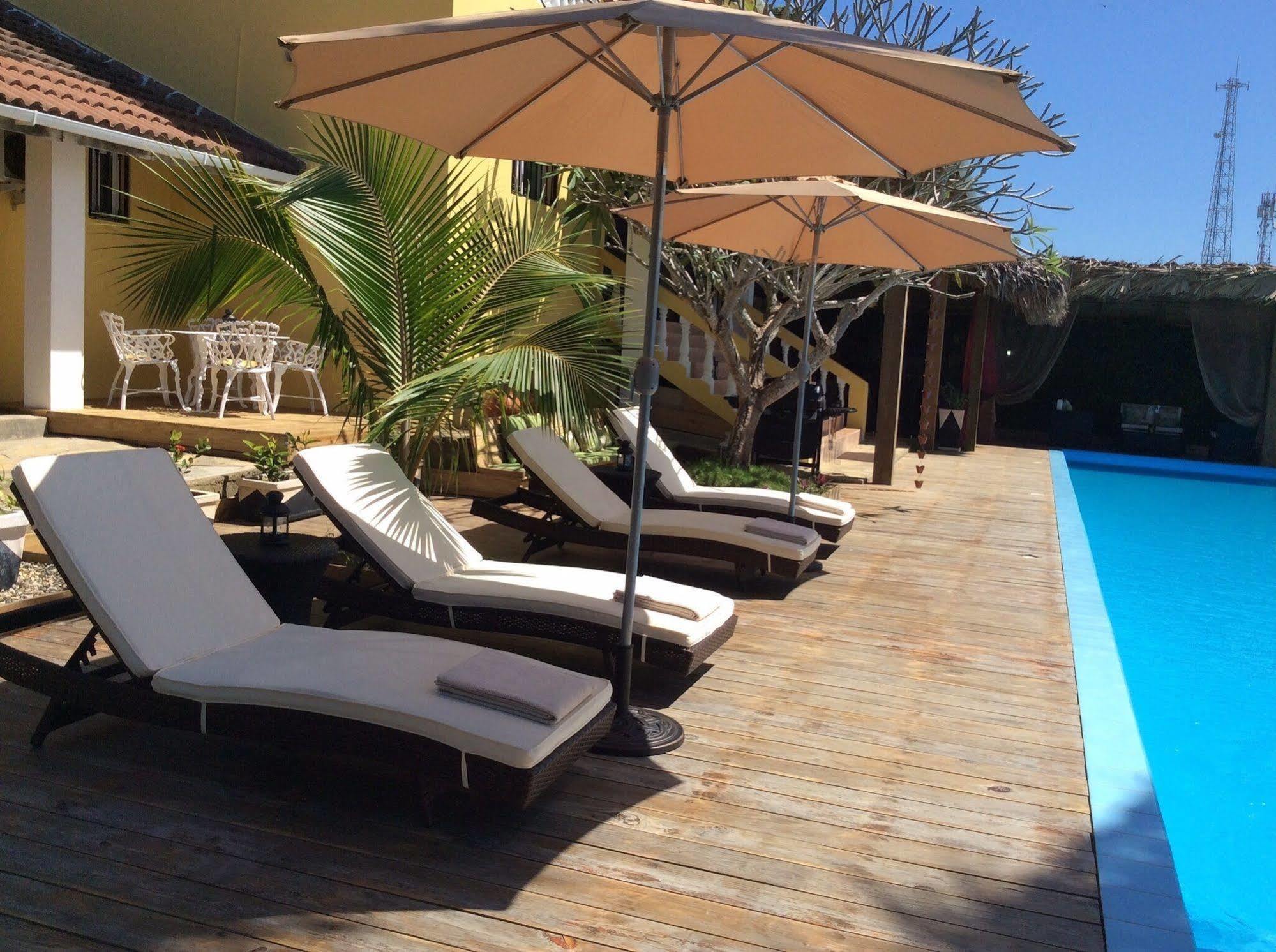 Casa Lilly Bed & Breakfast Cabarete Ngoại thất bức ảnh
