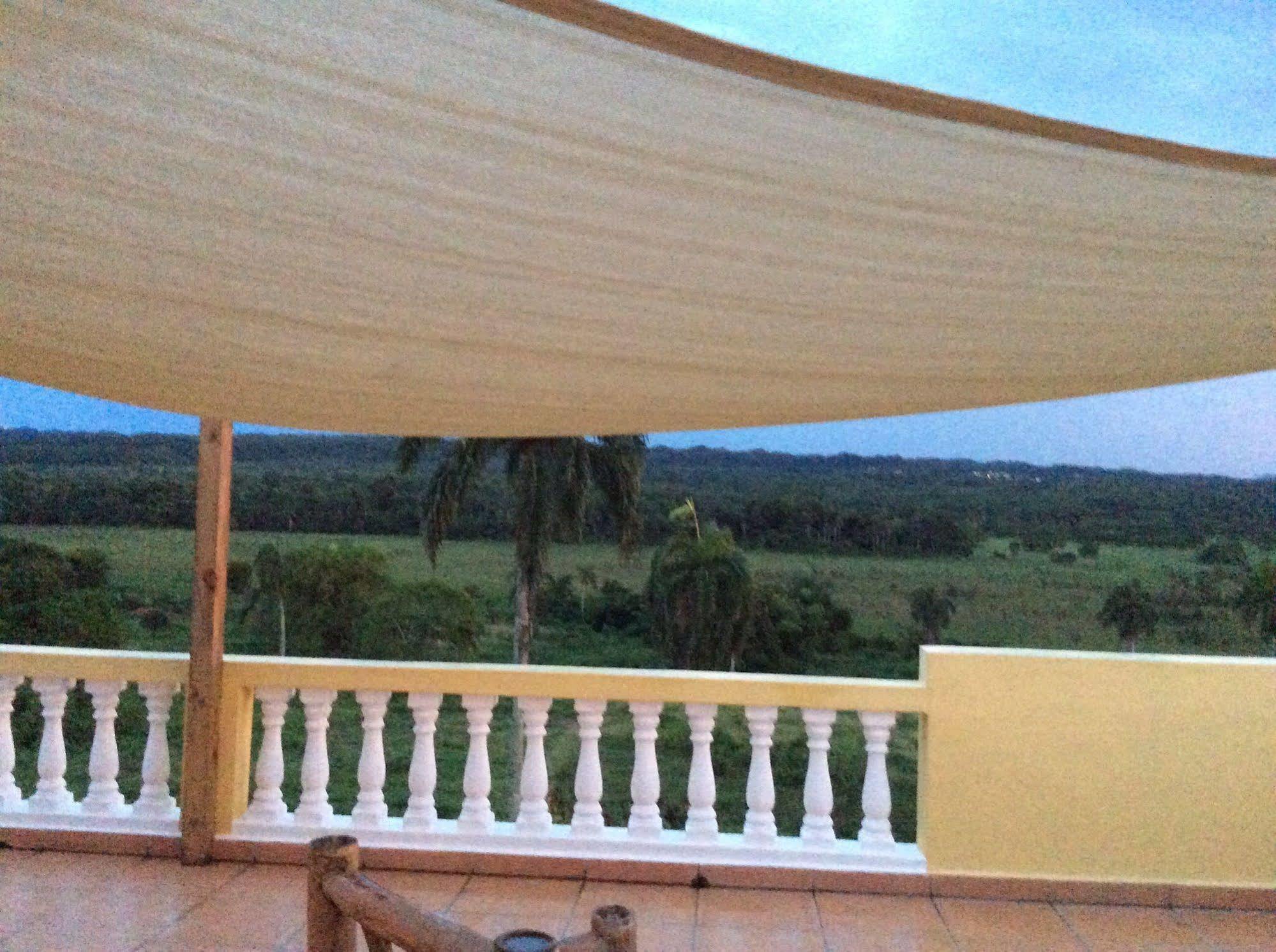 Casa Lilly Bed & Breakfast Cabarete Ngoại thất bức ảnh