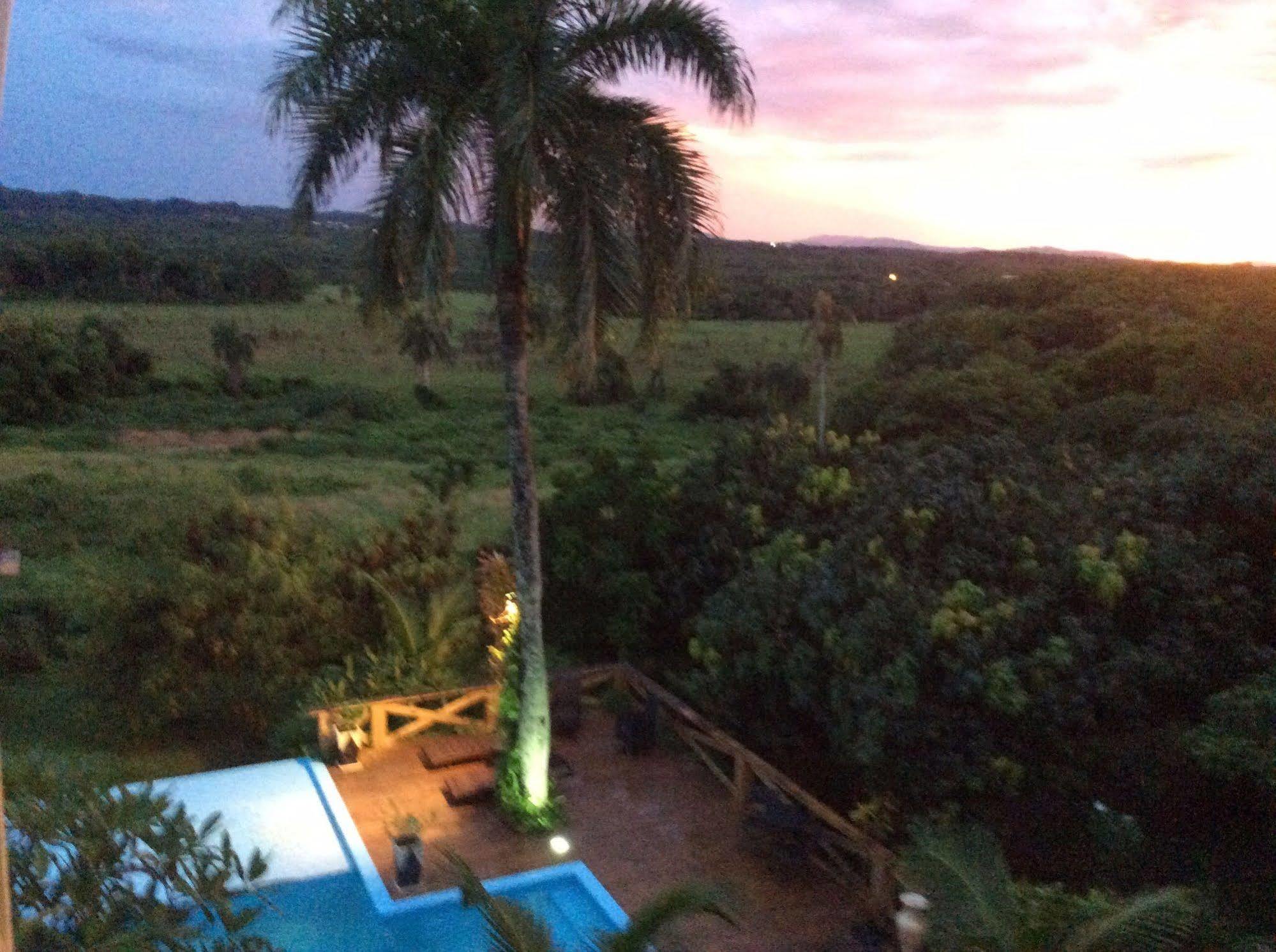 Casa Lilly Bed & Breakfast Cabarete Ngoại thất bức ảnh